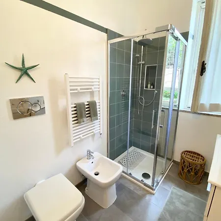 2 / Casa Marley Porto Pollo Apartment
